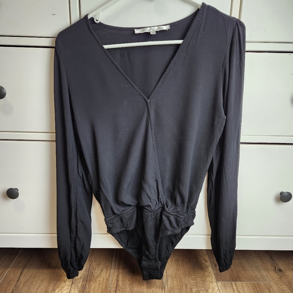 Lovers + Friends Women's Vision Long Sleeve Faux Wrap Bodysuit Black flowy S - Picture 6 of 16